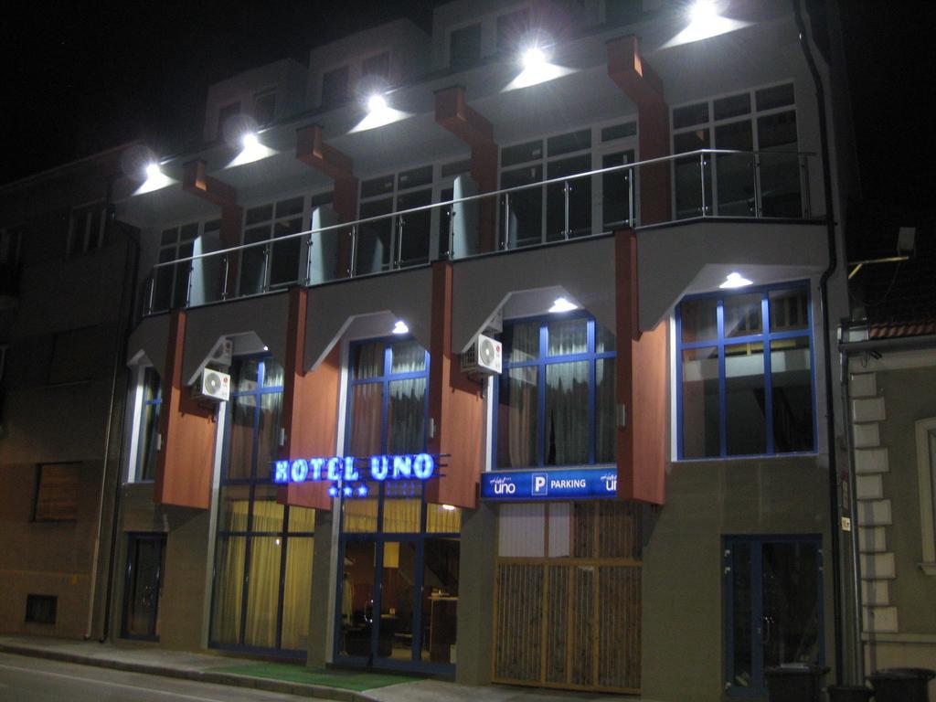 Hotel Uno Kecskemét Extérieur photo